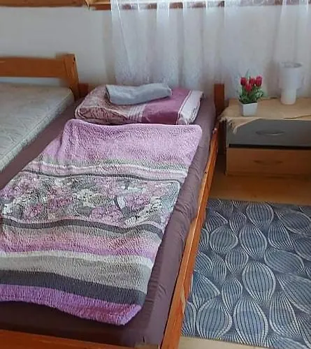 Badacsonyi Privat Berlemeny Δωμάτια σε οικογενειακή κατοικία